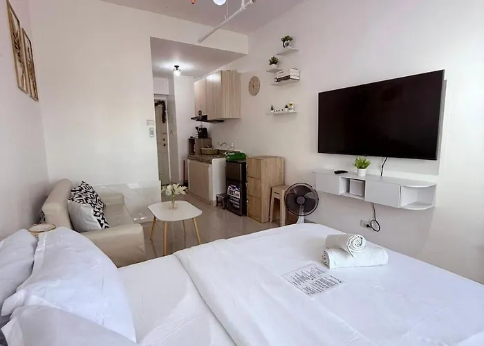 Apartment Unit With View *